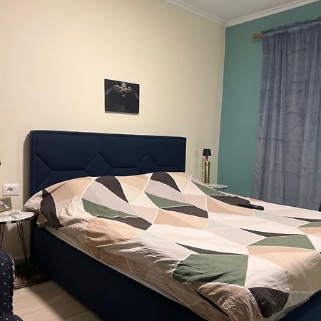 טיראנה Central Cozy Apartment Old Train Station מראה חיצוני תמונה